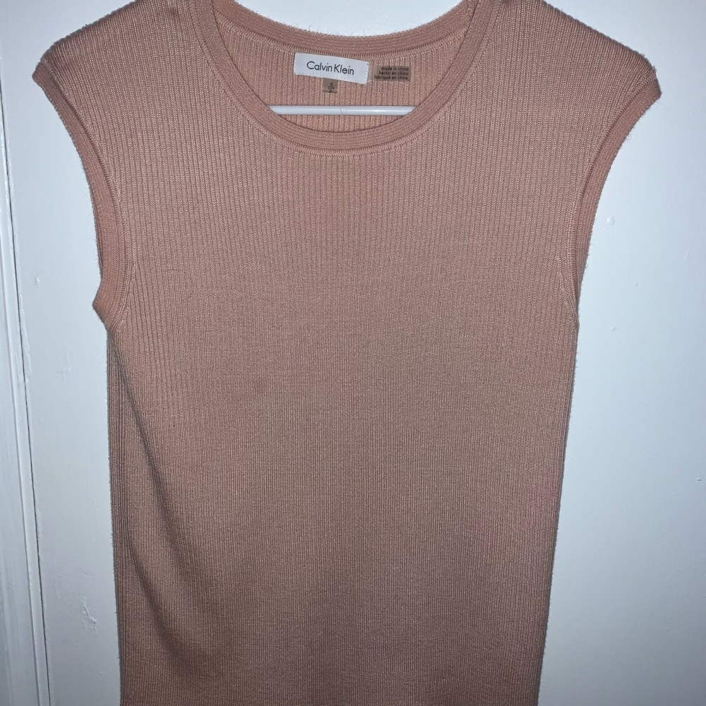 Pink top - Picture 2 of 2